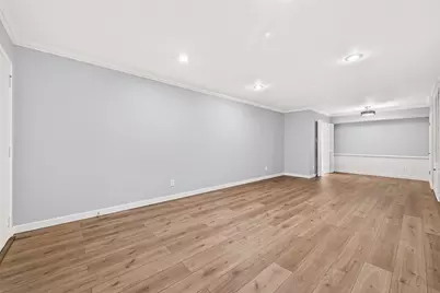 359 N Post Oak Lane #127, Houston, TX 77024 - Photo 5