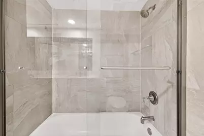 359 N Post Oak Lane #127, Houston, TX 77024 - Photo 23