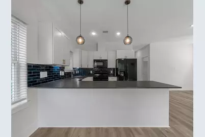 8316 De Priest #A, Houston, TX 77088 - Photo 3