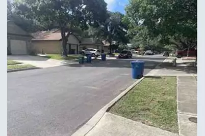 12527 Valle Dezavala, San Antonio, TX 78249 - Photo 15