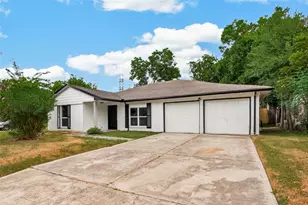 11434 Sharpview Dr, Houston, TX 77072 - Photo 1