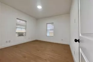 27 Norwood St, Houston, TX 77011 - Photo 7
