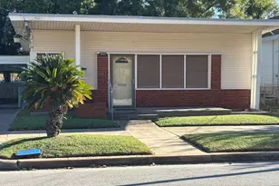 3905 Avenue R, Galveston, TX 77550 - Photo 1