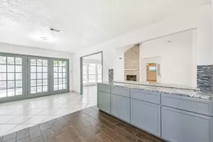 2207 Crystal Hills Dr, Houston, TX 77077 - Photo 15