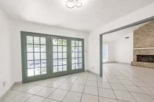 2207 Crystal Hills Dr, Houston, TX 77077 - Photo 17