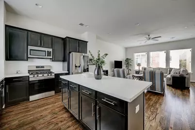1016 Green Kensington Drive, Houston, TX 77008 - Photo 15