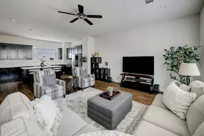 1016 Green Kensington Drive, Houston, TX 77008 - Photo 11