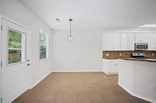 35 Ledgestone Pl, The Woodlands, TX 77382 - Photo 11