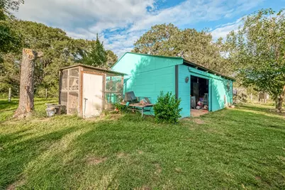7160 County Road 132, Hallettsville, TX 77964 - Photo 25