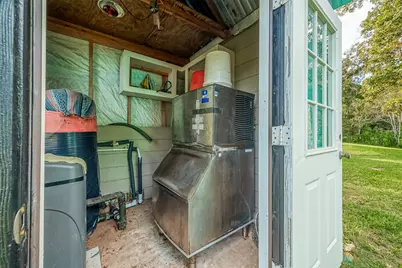 7160 County Road 132, Hallettsville, TX 77964 - Photo 27