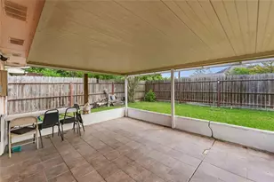3415 Honey Creek Dr, Houston, TX 77082 - Photo 25