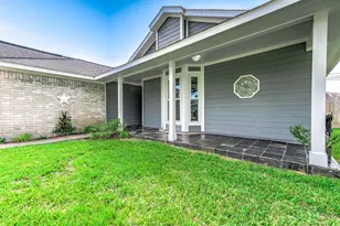 305 Seacrest Blvd, League City, TX 77573 - Photo 5