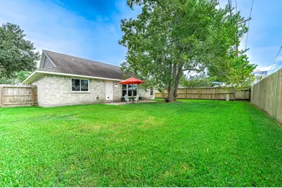 305 Seacrest Boulevard, League City, TX 77573 - Photo 29
