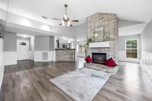 305 Seacrest Blvd, League City, TX 77573 - Photo 7
