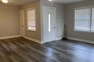 5709 Beechnut St, Houston, TX 77074 - Photo 5