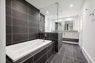 1701 Hermann Dr Dr, Houston, TX 77004 - Photo 21