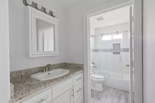 913 Turner Dr, Houston, TX 77076 - Photo 15