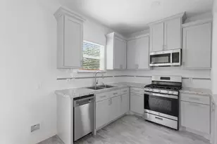 913 Turner Dr, Houston, TX 77076 - Photo 9