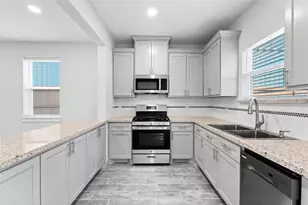 913 Turner Dr, Houston, TX 77076 - Photo 7