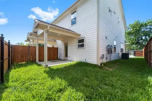 913 Turner Dr, Houston, TX 77076 - Photo 13