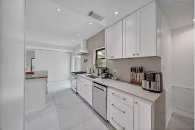 1030 Chantilly Lane, Houston, TX 77018 - Photo 15