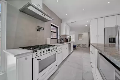 1030 Chantilly Lane, Houston, TX 77018 - Photo 13