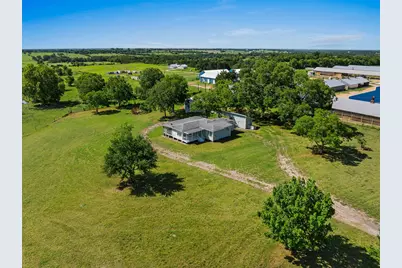 1619 Tx-237, Round Top, TX 78954 - Photo 11