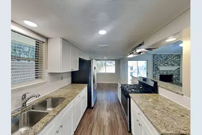 2239 Middle Creek Drive, Houston, TX 77339 - Photo 9
