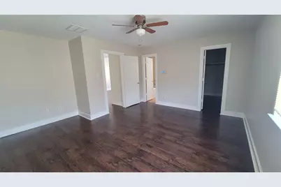 11926 Prior Park Drive, Houston, TX 77047 - Photo 17