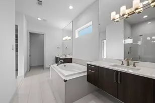 11511 Royal Plain Ave, Houston, TX 77082 - Photo 25