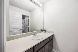 2736 Ahnya Ln, League City, TX 77573 - Photo 33