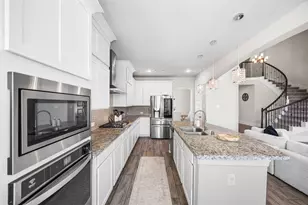 2736 Ahnya Ln, League City, TX 77573 - Photo 21