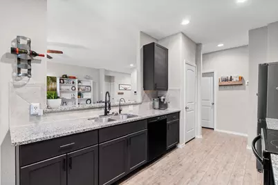 9716 Cold Creek Drive, Conroe, TX 77306 - Photo 15