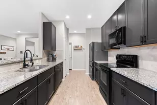 9716 Cold Creek Dr, Conroe, TX 77306 - Photo 13