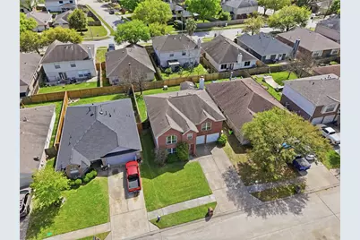 2726 Hidden Spring Vale Drive, Spring, TX 77386 - Photo 23