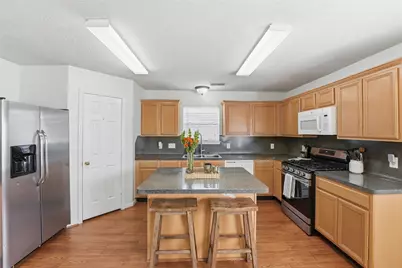 2726 Hidden Spring Vale Drive, Spring, TX 77386 - Photo 17