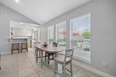 3119 Shawnee Drive, Sugar Land, TX 77479 - Photo 9