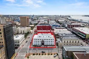 2102 Mechanic St, Galveston, TX 77550 - Photo 5