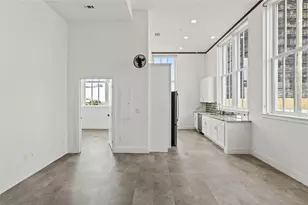 2102 Mechanic St, Galveston, TX 77550 - Photo 11