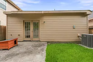 11020 Panther Ct, Houston, TX 77099 - Photo 27