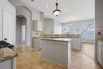 3206 Ivory Pointe Drive, League City, TX 77573 - Photo 9