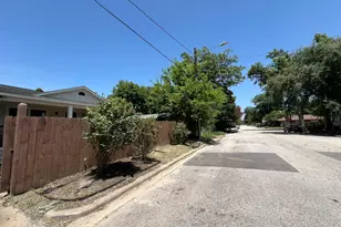 1309 Tarley St, Houston, TX 77009 - Photo 1