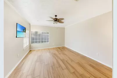 15914 Meadowside Drive, Houston, TX 77062 - Photo 17