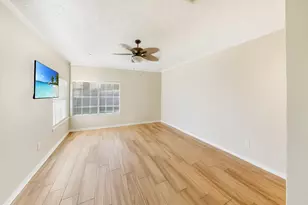 15914 Meadowside Dr, Houston, TX 77062 - Photo 17