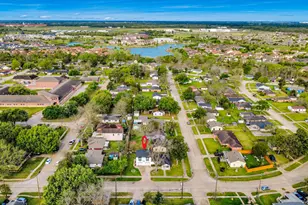 619 E Park St, Sugar Land, TX 77498 - Photo 29