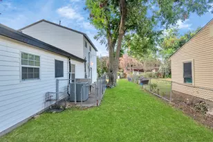 619 E Park St, Sugar Land, TX 77498 - Photo 25