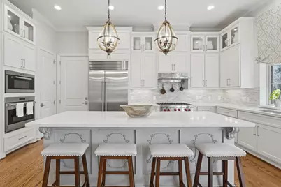 259 Green Boulevard, Shenandoah, TX 77384 - Photo 11