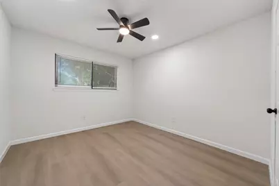 6 Quailwood Drive, Baytown, TX 77521 - Photo 41