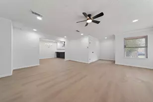 6 Quailwood Dr, Baytown, TX 77521 - Photo 13
