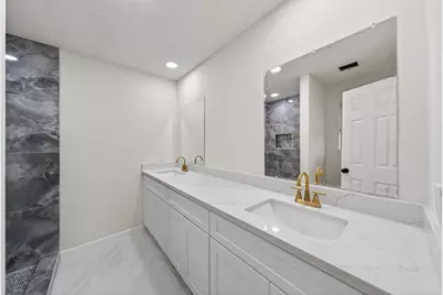 6 Quailwood Drive, Baytown, TX 77521 - Photo 35